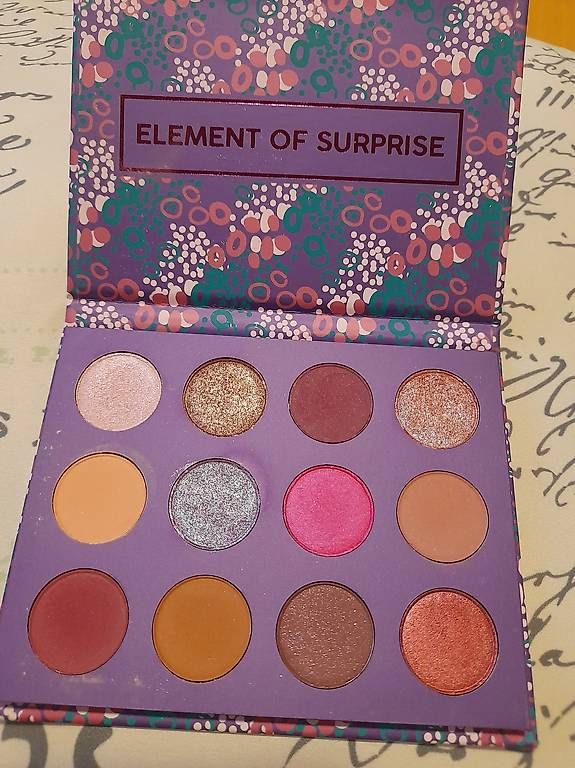 Make-up: Colourpop eyeshadow palette – Usato da Hochdorf venduto da gal_w9hk