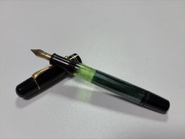 Pelikan 100N Füllfederhalter mit Goldfeder, Kolbenfüller