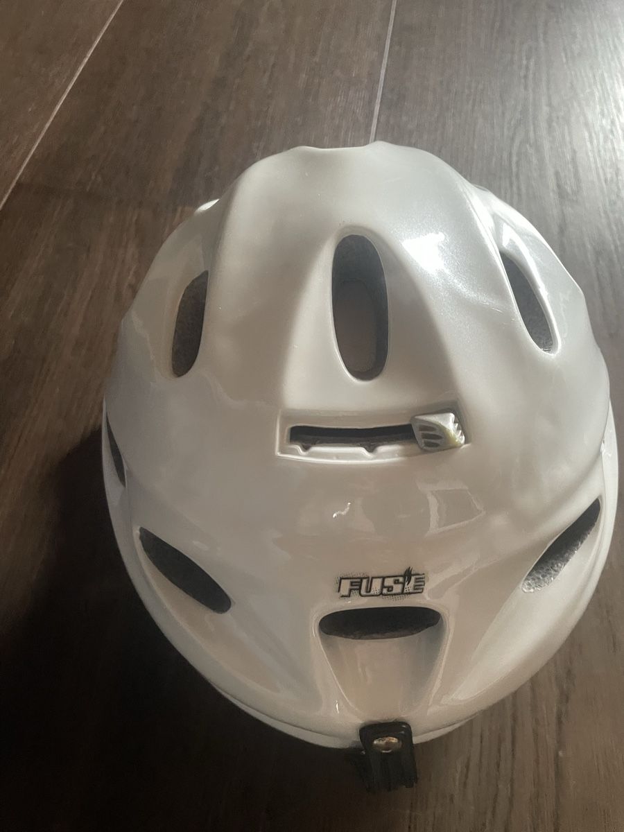 Giro Caschi: Skihelm Gr. 59 – Usato da Matten(St.Stephan) venduto da hjkl000 1