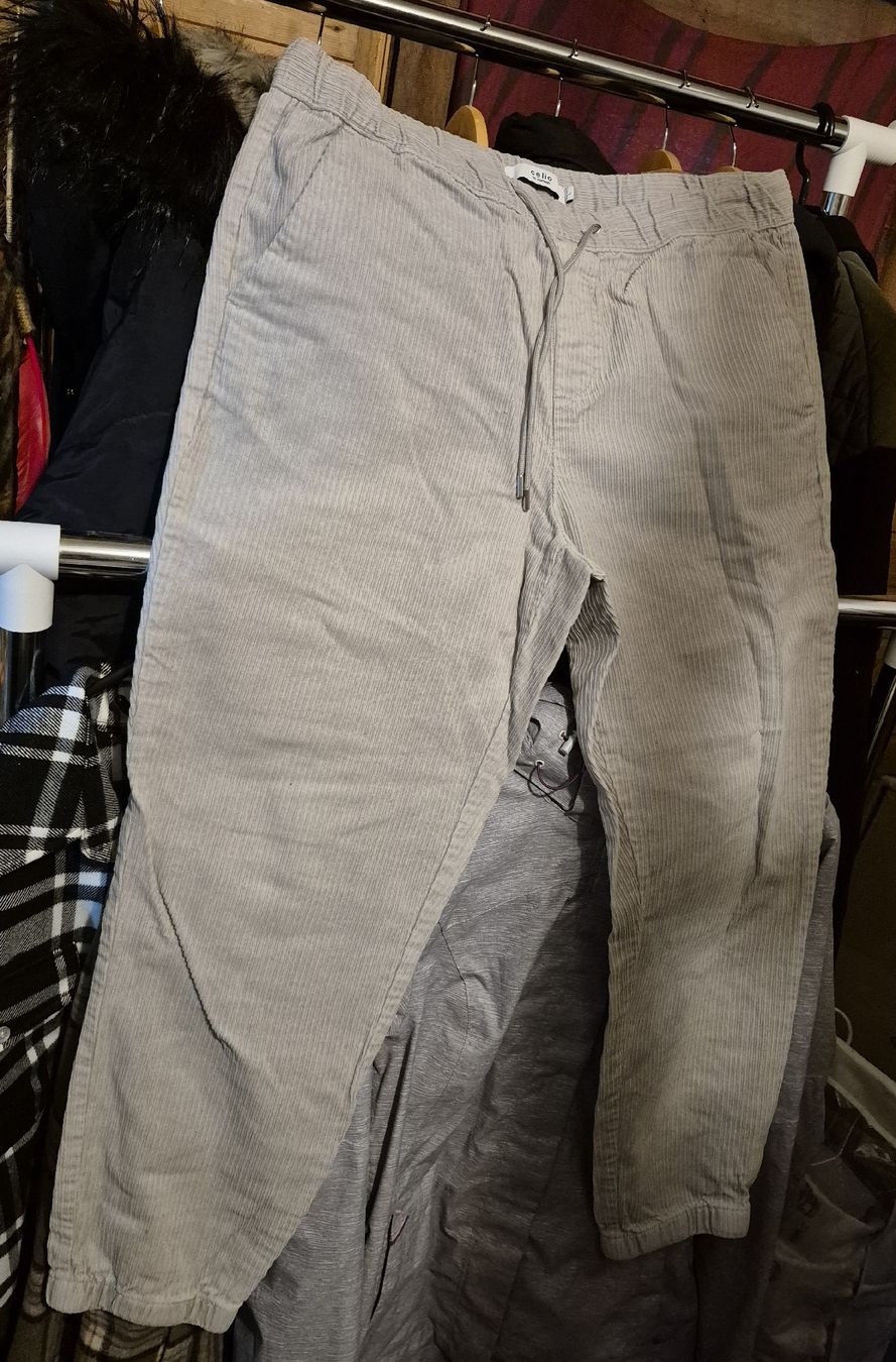 Hosen: Herren Hosen – Neu (gemäss Beschreibung) aus Wislikofen von Ana.Gomes 2