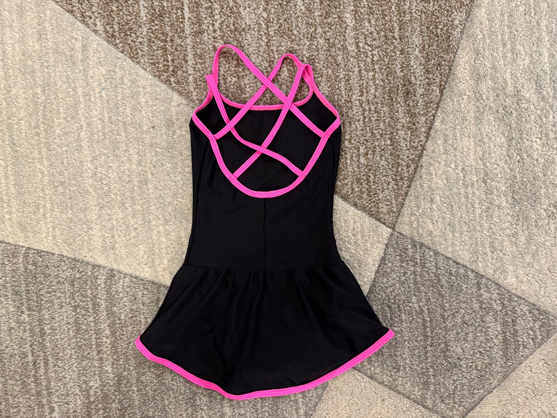 Vestiti & Gonne: Training Kleid Eiskunstlauf Sagester Mod.180  Gr. XS – Nuovo e nell'imballaggio originale da Zürich venduto da makmakmak 2