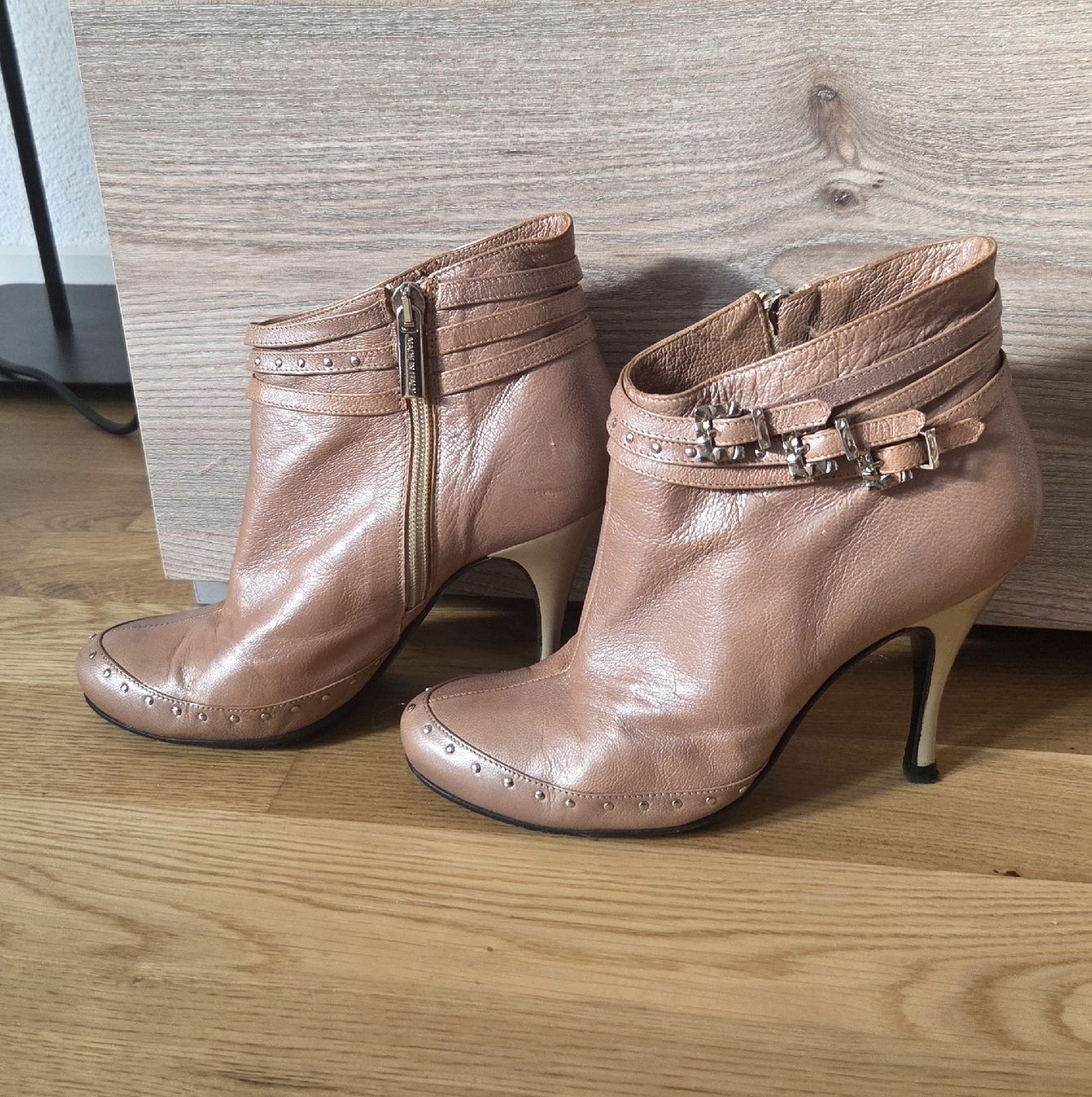 Chaussures femmes: Leder Stiefeletten 36 – D'occasion à Zug par opo_cy5d