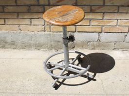 VINTAGE INDUSTRIE HOCKER DESIGNKLASSIKER LISTA?