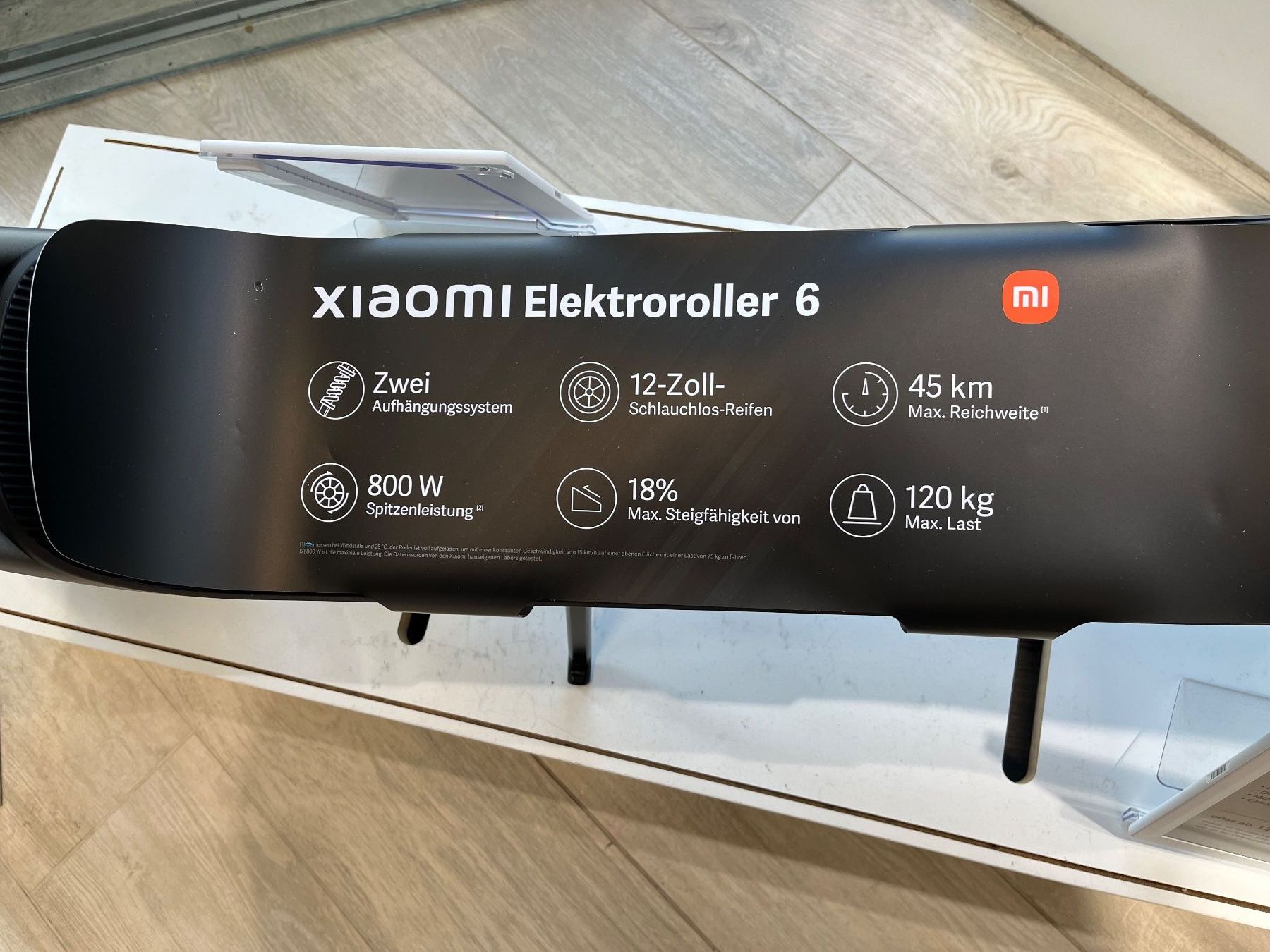 Xiaomi Kickboard: E Scooter 12 Monate alt – Gebraucht aus Zürich von divertimento4 4