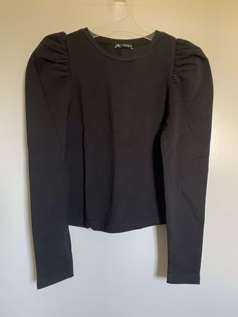 T-shirt Zara noir manches longues bouffantes taille S