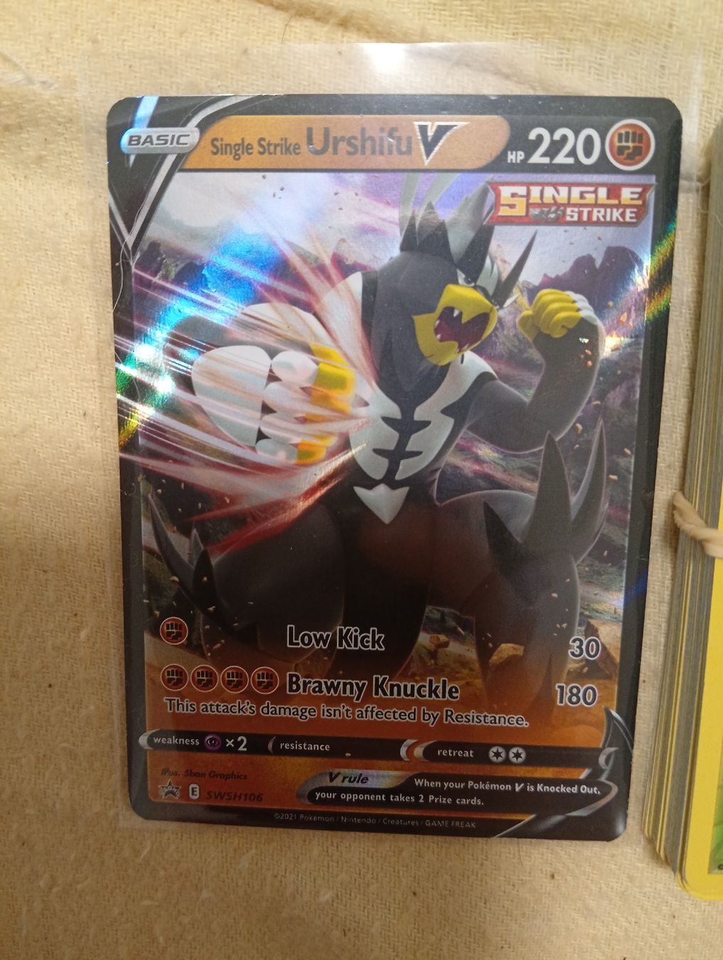 Pokémon Sammelbilder & Trading cards: Carte Pokémon Genesect V Urshifu V Combee Holo – Gebraucht aus Cadenazzo von kev_sb77 1