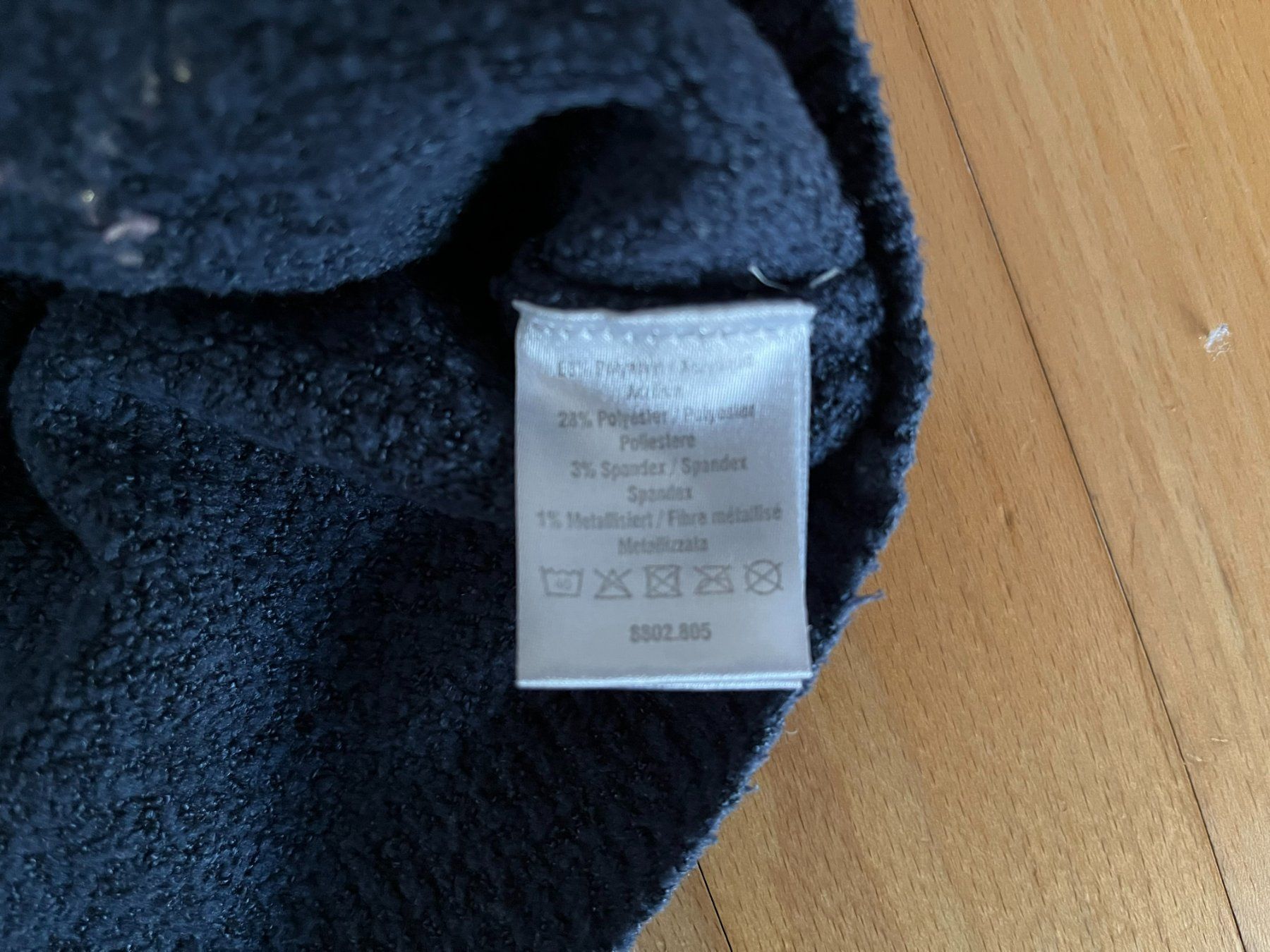 Maglioni & Felpe: Pullover mit Einhorn-Motiv, Grösse 122 – Usato da Muttenz venduto da Juvenile33 5