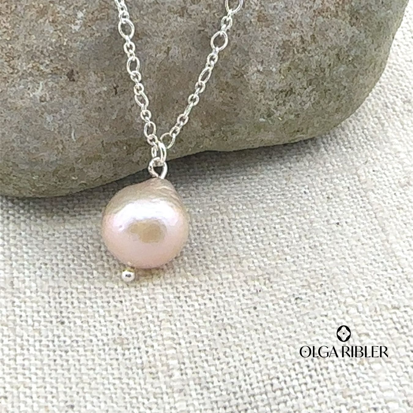 Olga Ribler Ketten: Silberkette fein 2 mm mit Süsswasser Perle 45 cm – Neu (gemäss Beschreibung) aus Luzern von Schmuckoutlet