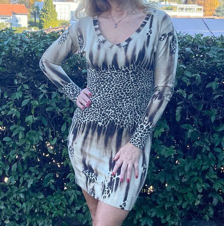 Chic Abito di lana leopardato-M/L-ideale per autunno