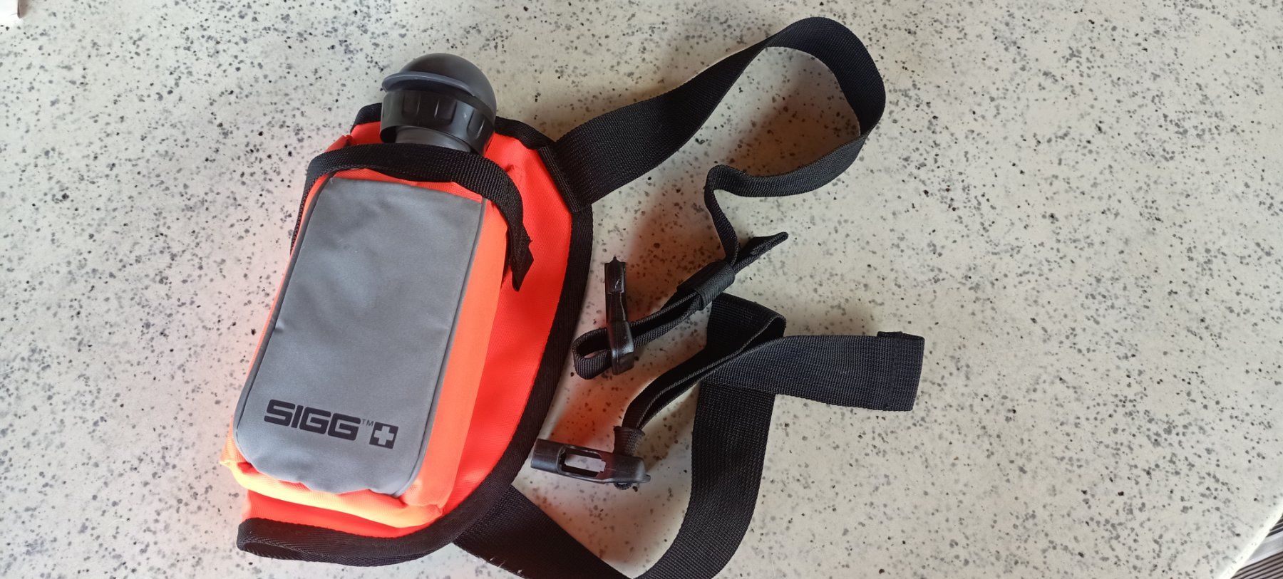 Sigg Taschen: SIGG Hüfttasche Gürteltasche orange/grau – Gebraucht aus Sempach von Outletinoo 3
