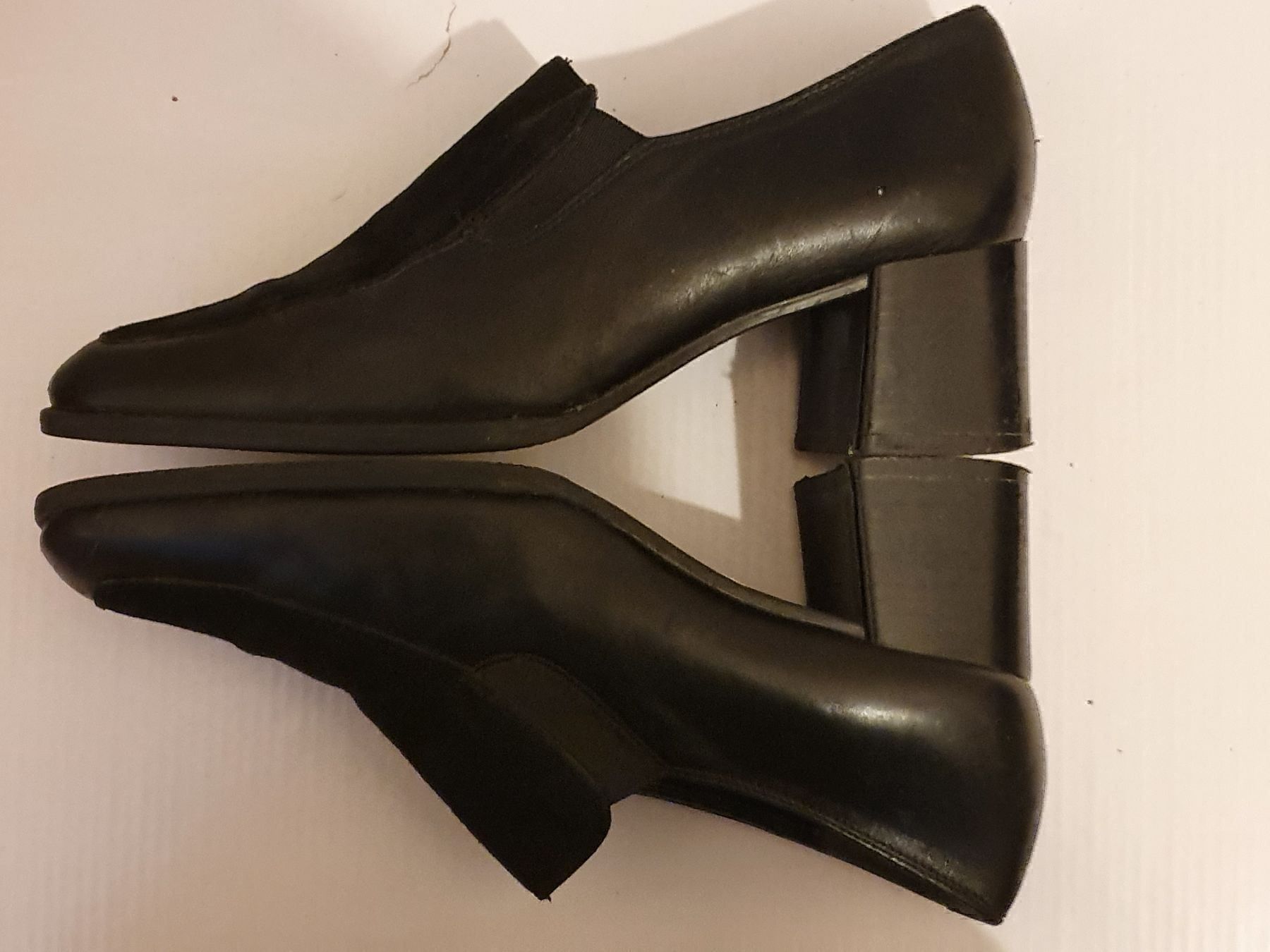 Scarpe da donna: Venturini Damenschuhe Gr. 37 – Usato da Langnau am Albis venduto da jer_pm72 3