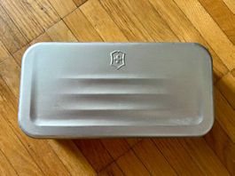 SWISS Business Class Victorinox Amenity Kit - mit Inhalt