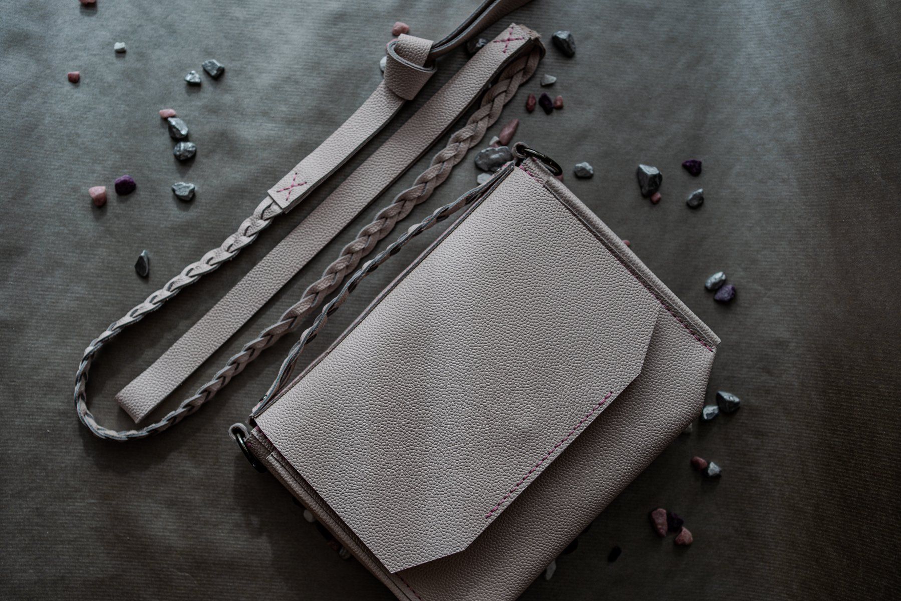 Borse da donna: Umhängetasche "Sandstein" - handmade - Leder – Nuovo e nell'imballaggio originale da Matzendorf venduto da sas_skl6 2
