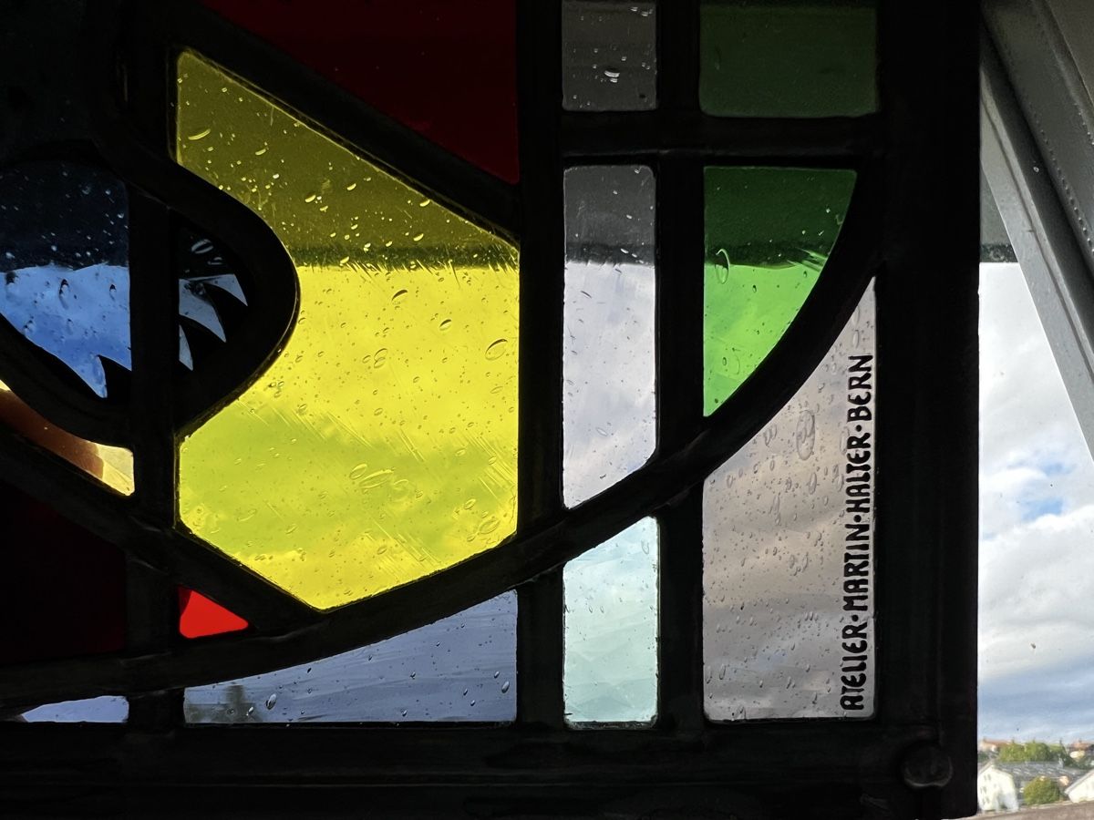 Altro in Antiquarato & Arte: Buntglasbild Bär Atelier Halter Bern – Usato da Neuenegg venduto da Magosaurus 1