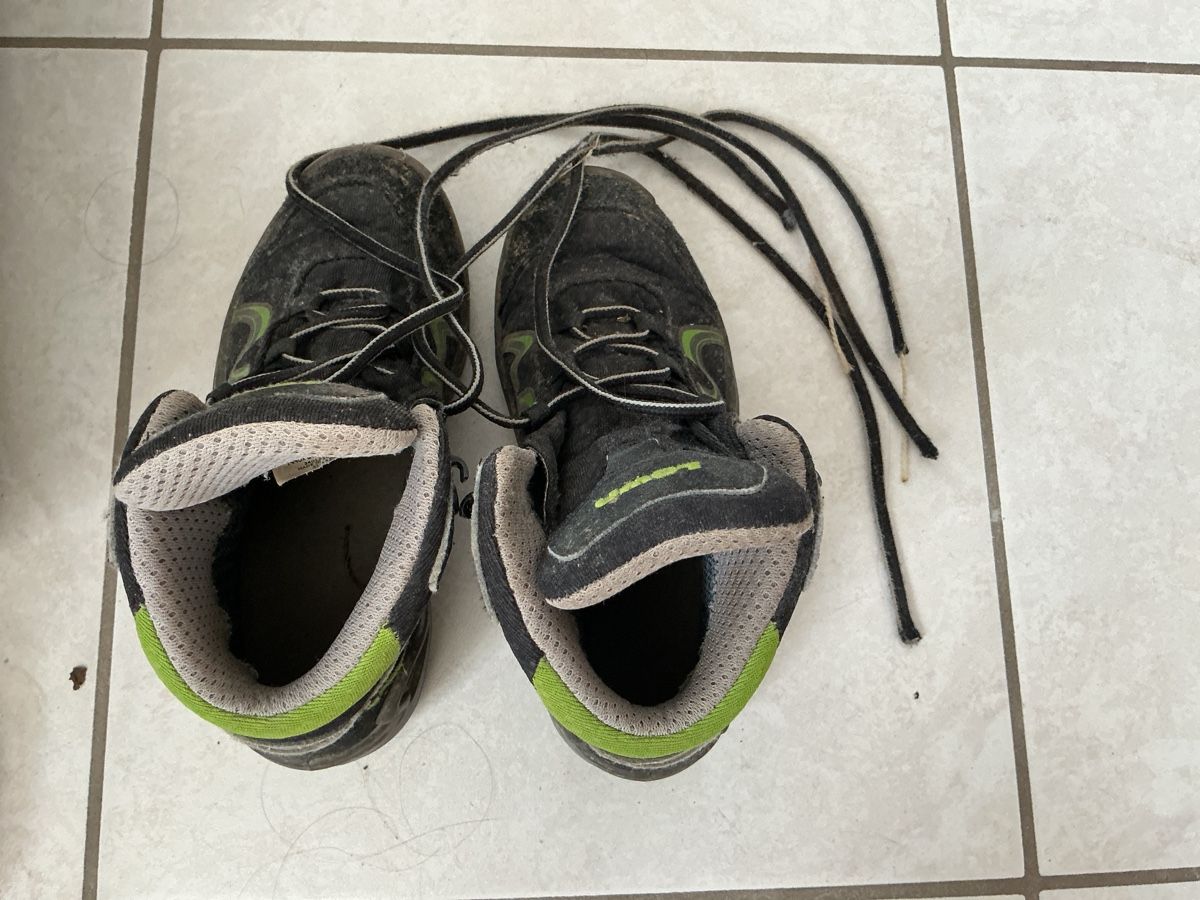Lowa Chaussures garçon: Kinderwanderschuhe Grösse 32 – D'occasion à Grellingen par gartenzwerg03 1