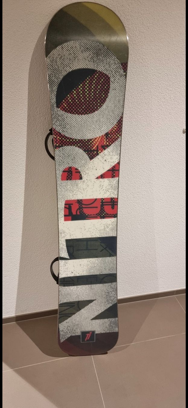 Snowboard Nitro Board: Snowboard Nitro für Anfänger – Usato da Flüh venduto da luc_s9vl