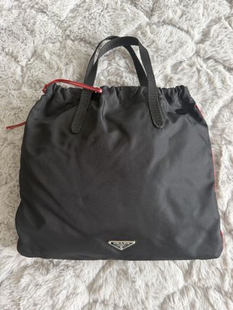 Prada Tasche schwarz Nylon Top Zustand