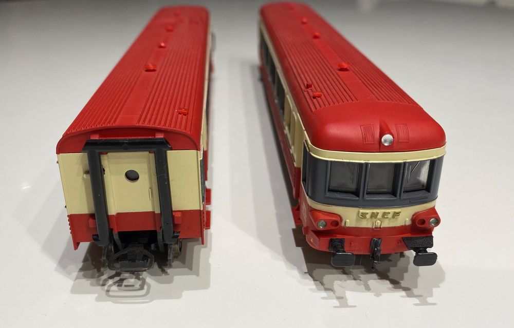 Rame Motrice Diesel Circus PIKO – Locomotive H0 Avec 3 Wagons, Voie Normale, Rouge