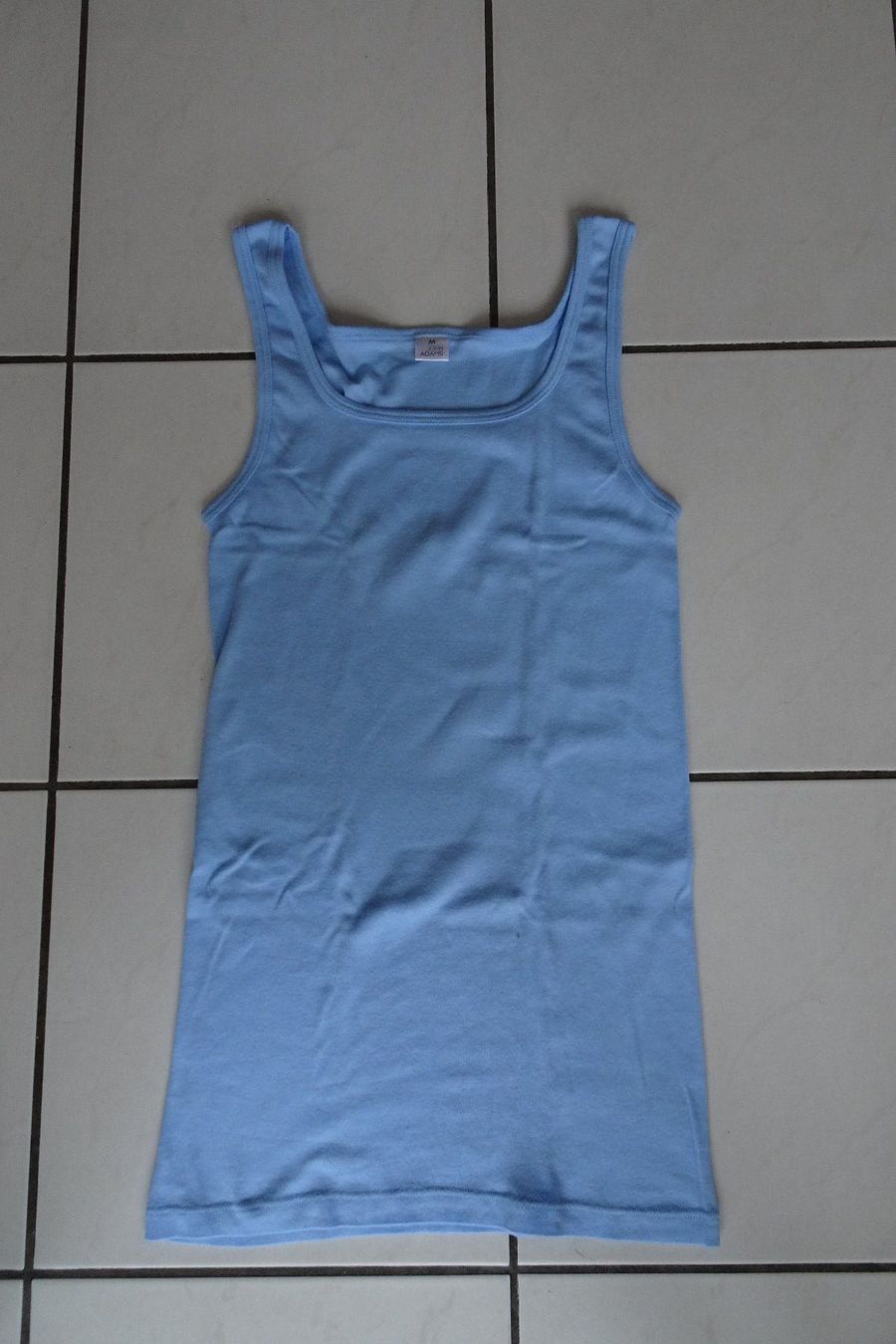 Sous-vêtements: Unterleibchen Gr. M – Neuf (Voir description) à Strengelbach par schmetterling20 1