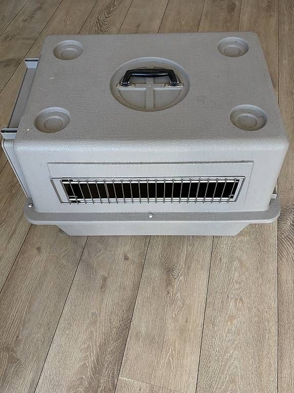 Käfige, Transport & Sicherheit: Hundebox – Gebraucht aus Grafenried von Timonen 2