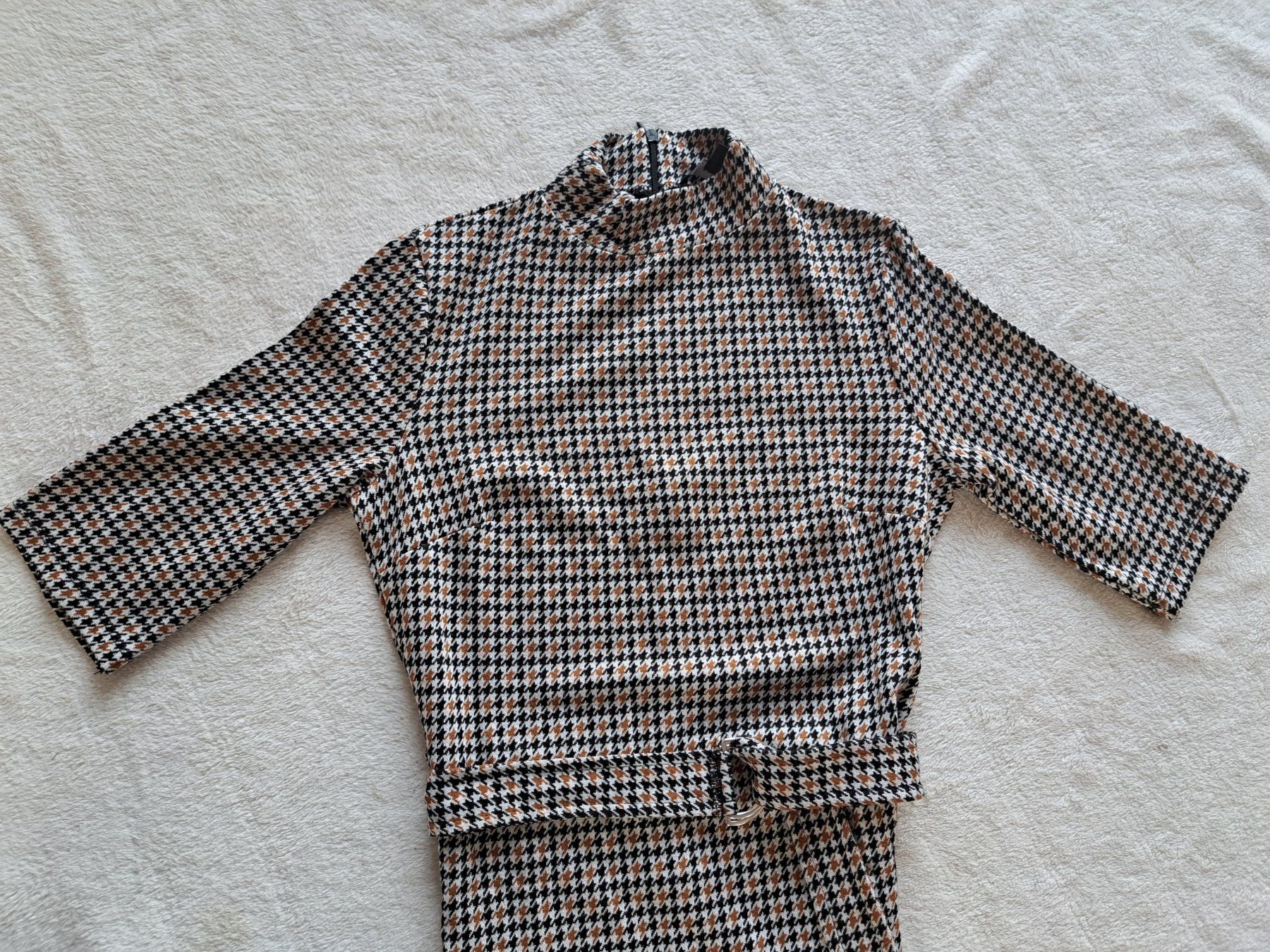 Vestiti: Schickes Herbstkleid AMISU Gr. 36 mit Gürtel – Usato da Gysenstein venduto da joshuas81 1