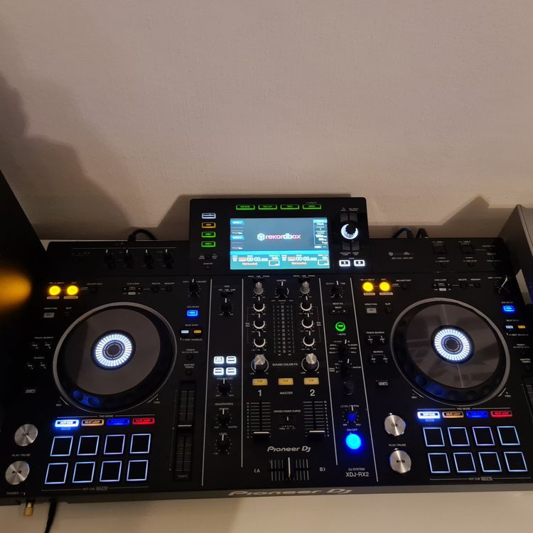 Pioneer DJ XDJ-RX2 (Gebraucht) in Heerbrugg für CHF 1000 – nur Abholung ...