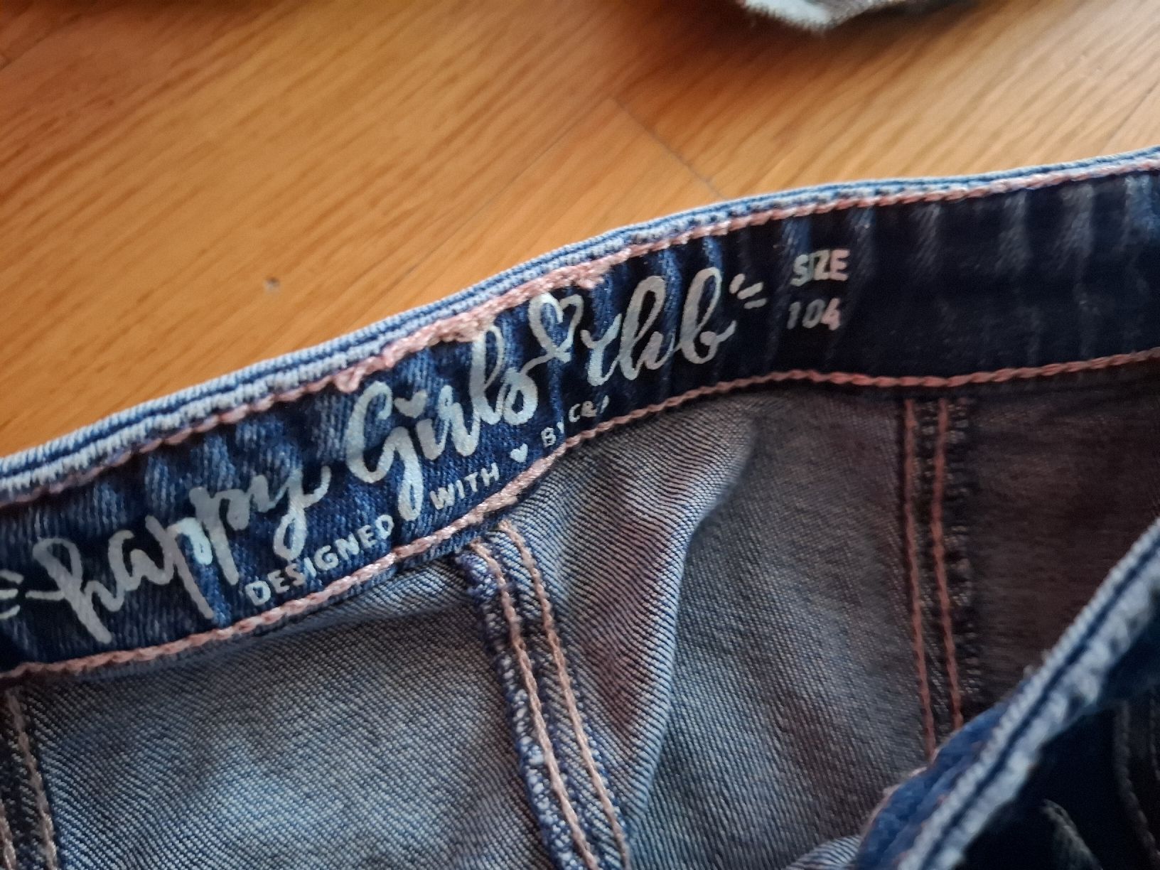 Lotti & Set di vestiti: Mädchenröcke & Shorts Gr. 104 Tom Tailor, H&M – Usato da Baar venduto da Jhonny18 2