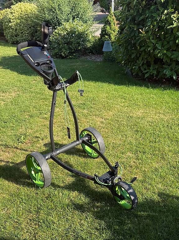 Big Max Trolley: Golf Trolley – Usato da Eiken venduto da bmeire