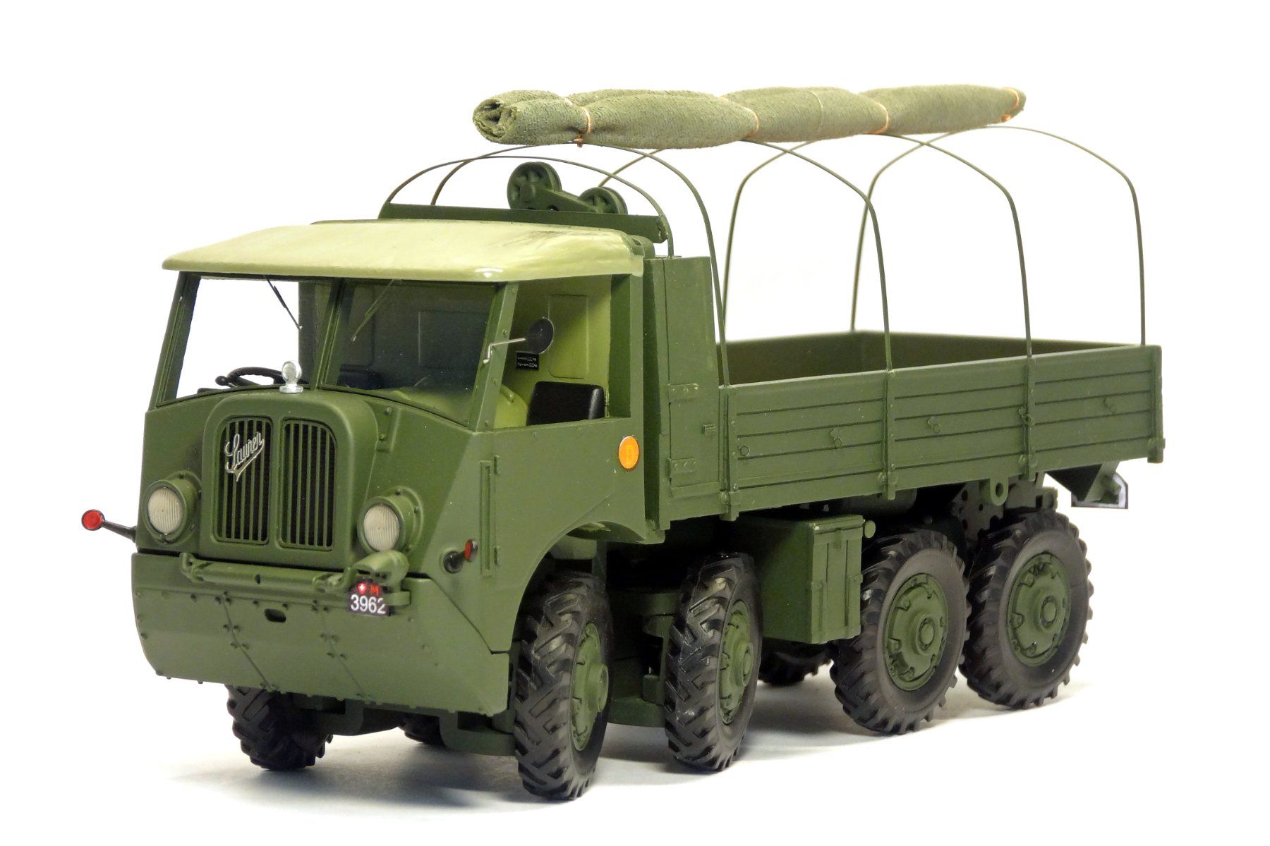 Kit di modellismo & Modellini statici: Saurer M8 Tannengrün 1:35 – Nuovo e nell'imballaggio originale da Lenk im Simmental venduto da AFM-Modellbau 2