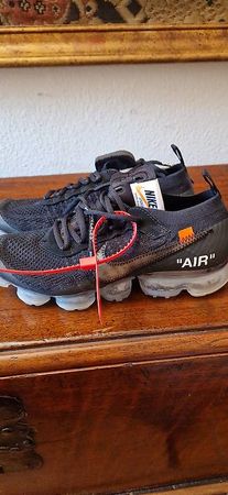 sneacker NIKE modello Vapormax 2018