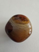 Sardonyx Rohstein poliert ca. 36x42x23mm.