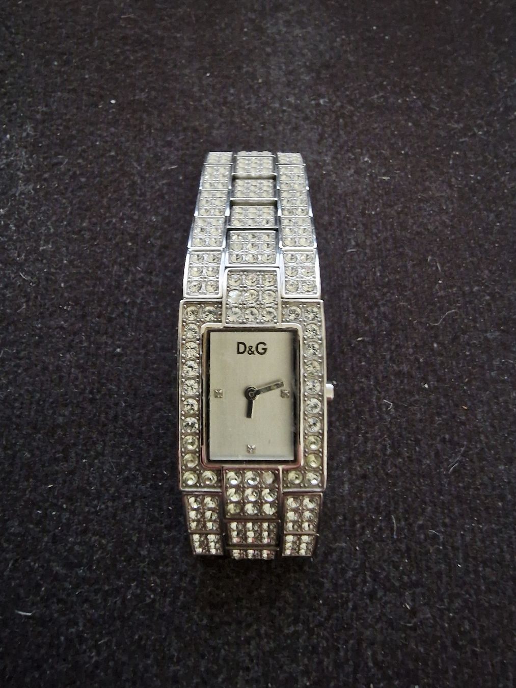 Dolce & Gabbana Orologi: D&G Damenuhr mit Strass – Usato da Allenwinden venduto da Babo2 2