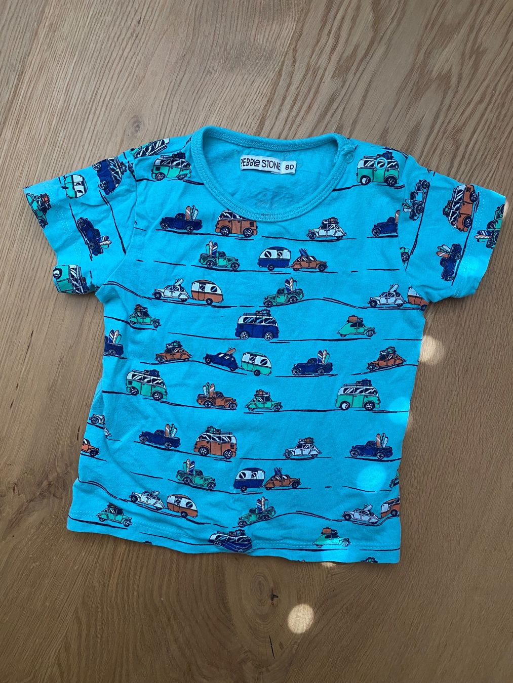 Camicie, T-shirt & Polo: T-Shirt Pebble Stone Grösse 80 – Usato da Einsiedeln venduto da PaedeK84