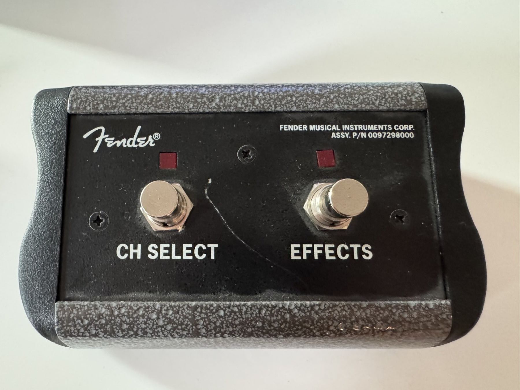 Fender Strumenti musicali: Fender 2-Button Footswitch CH Select/Effects Champion 40/100 – Usato da Wetzikon ZH venduto da GrandLux