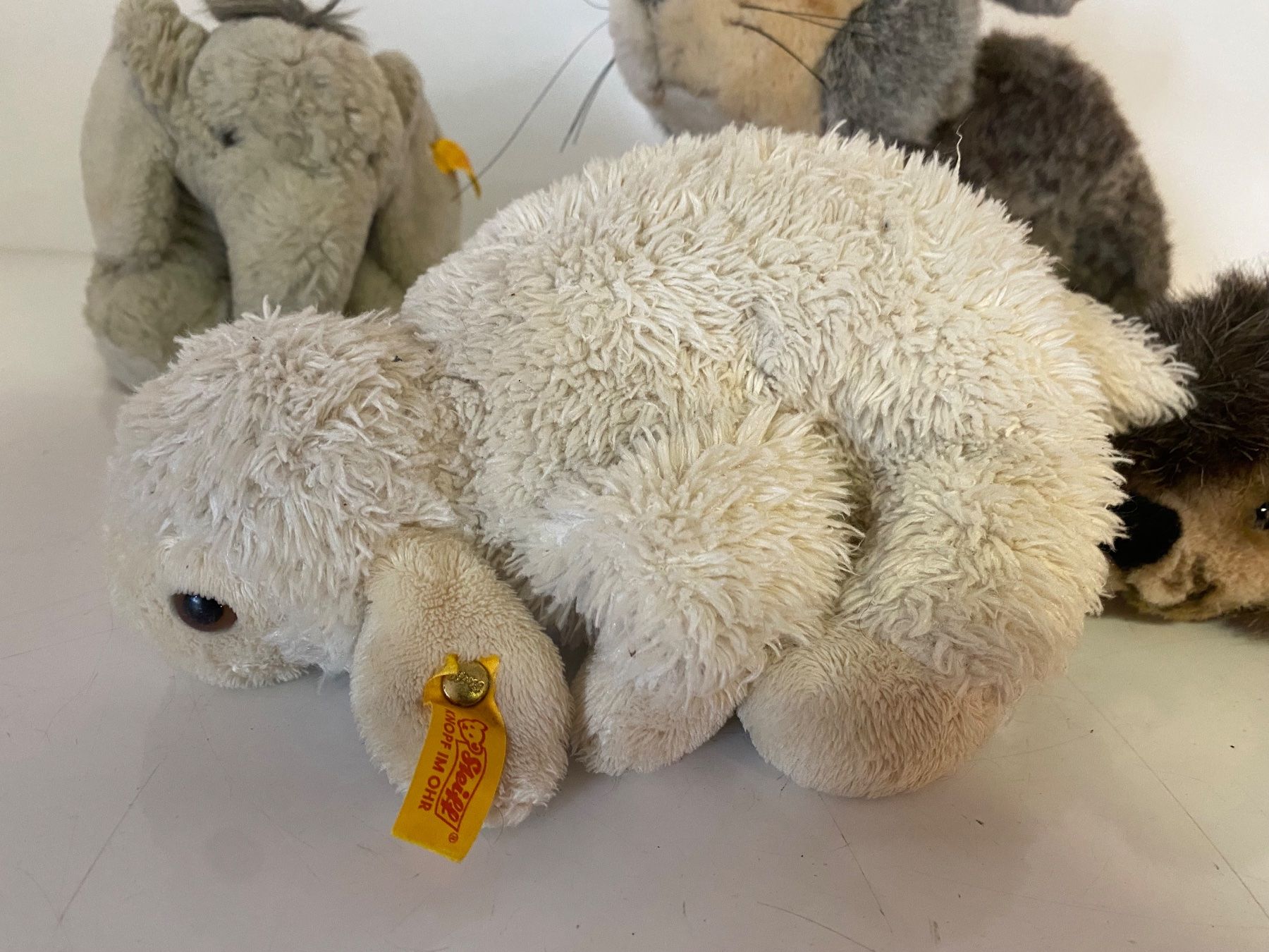 Steiff Spielzeuge: Steiff Stofftier Konvolut: Elefant, Hase, Igel, Schaf – Gebraucht aus Ballwil von ClassicGallery 2