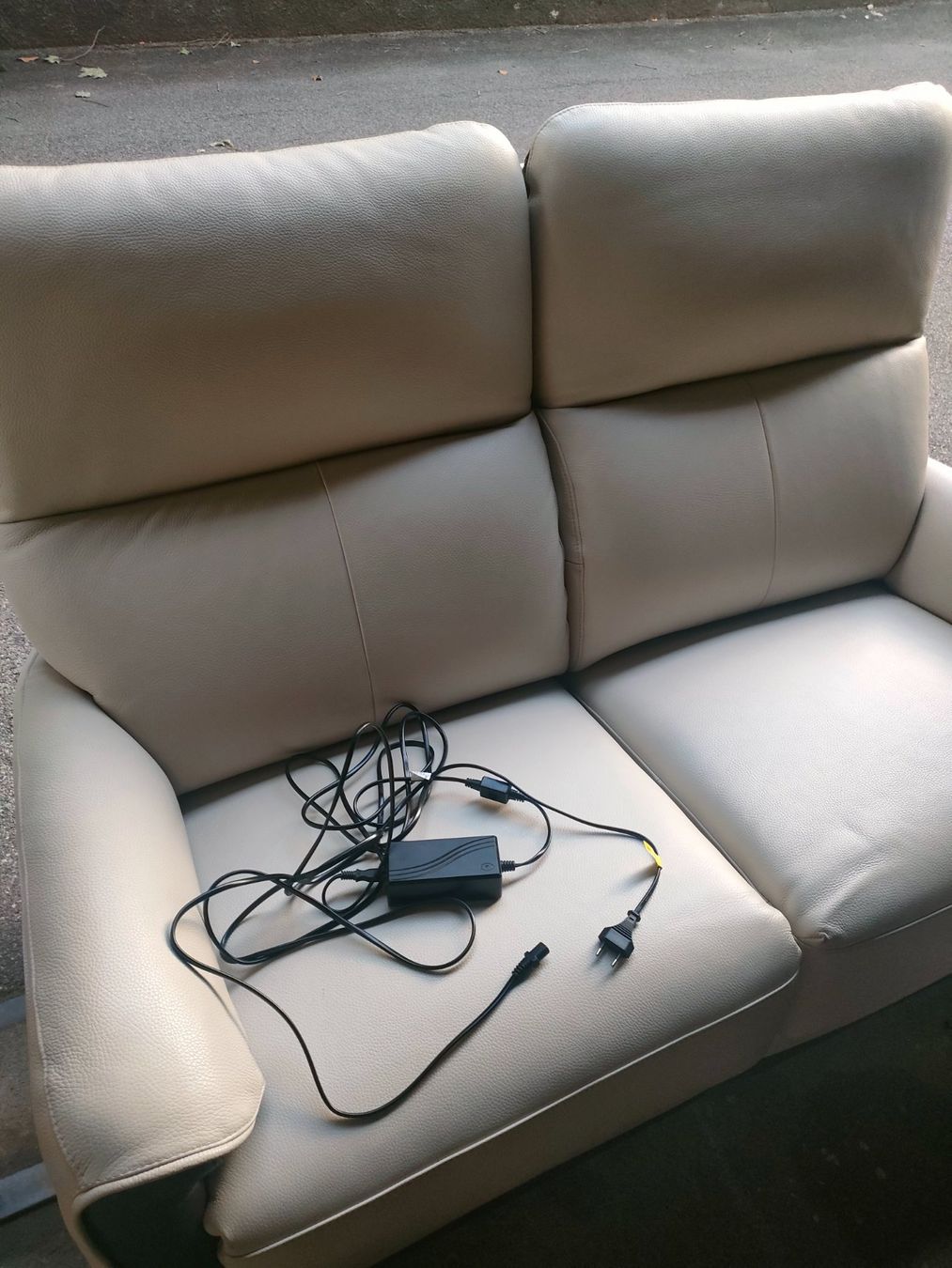 Sofas: Canapé en cuir – D'occasion à Bulle par mar_py9l 7