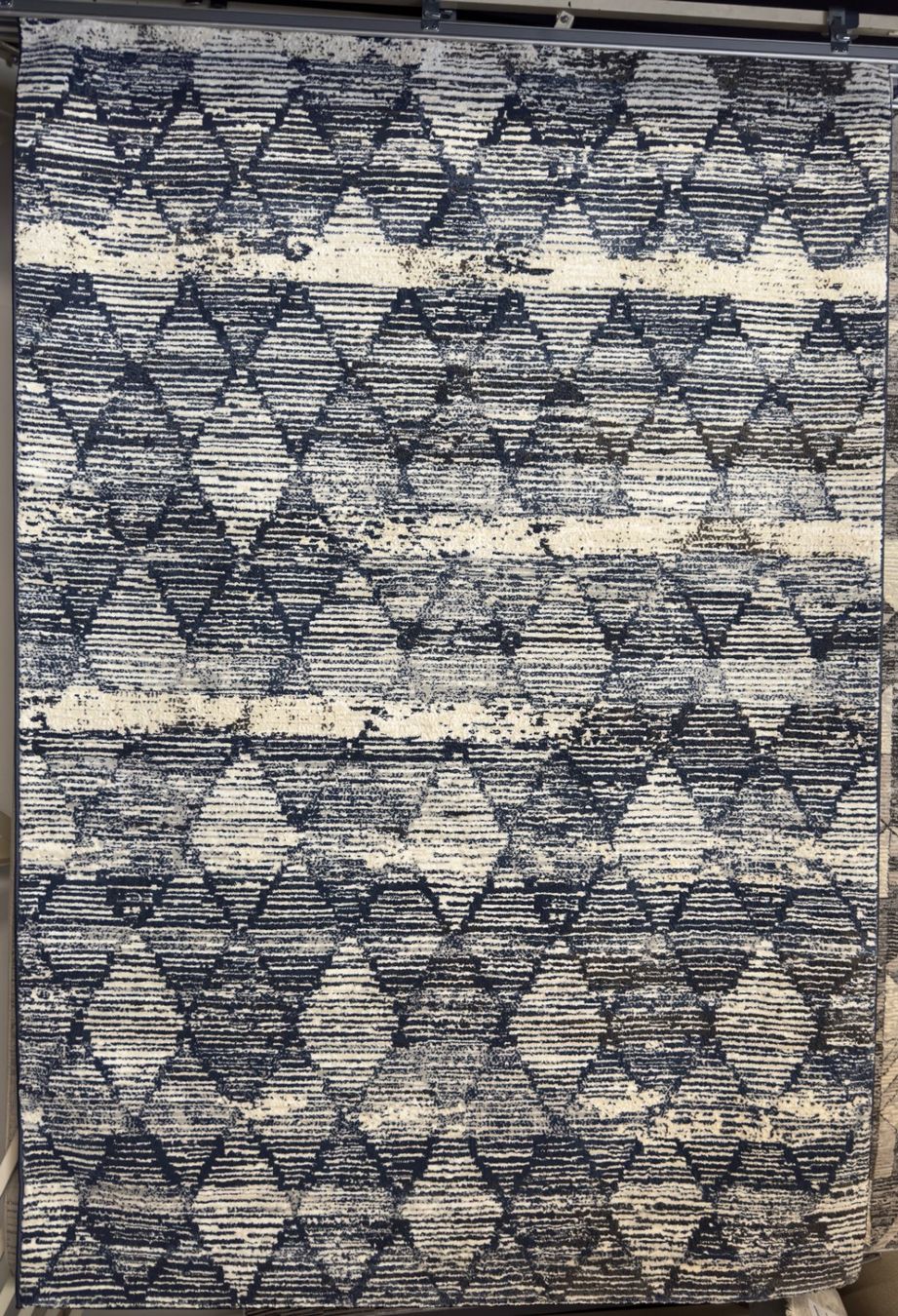 Teppiche: Wunderschöner Teppich mit Muster, neuwertig, 160x230 cm – Neu (gemäss Beschreibung) aus Zürich von NE-0