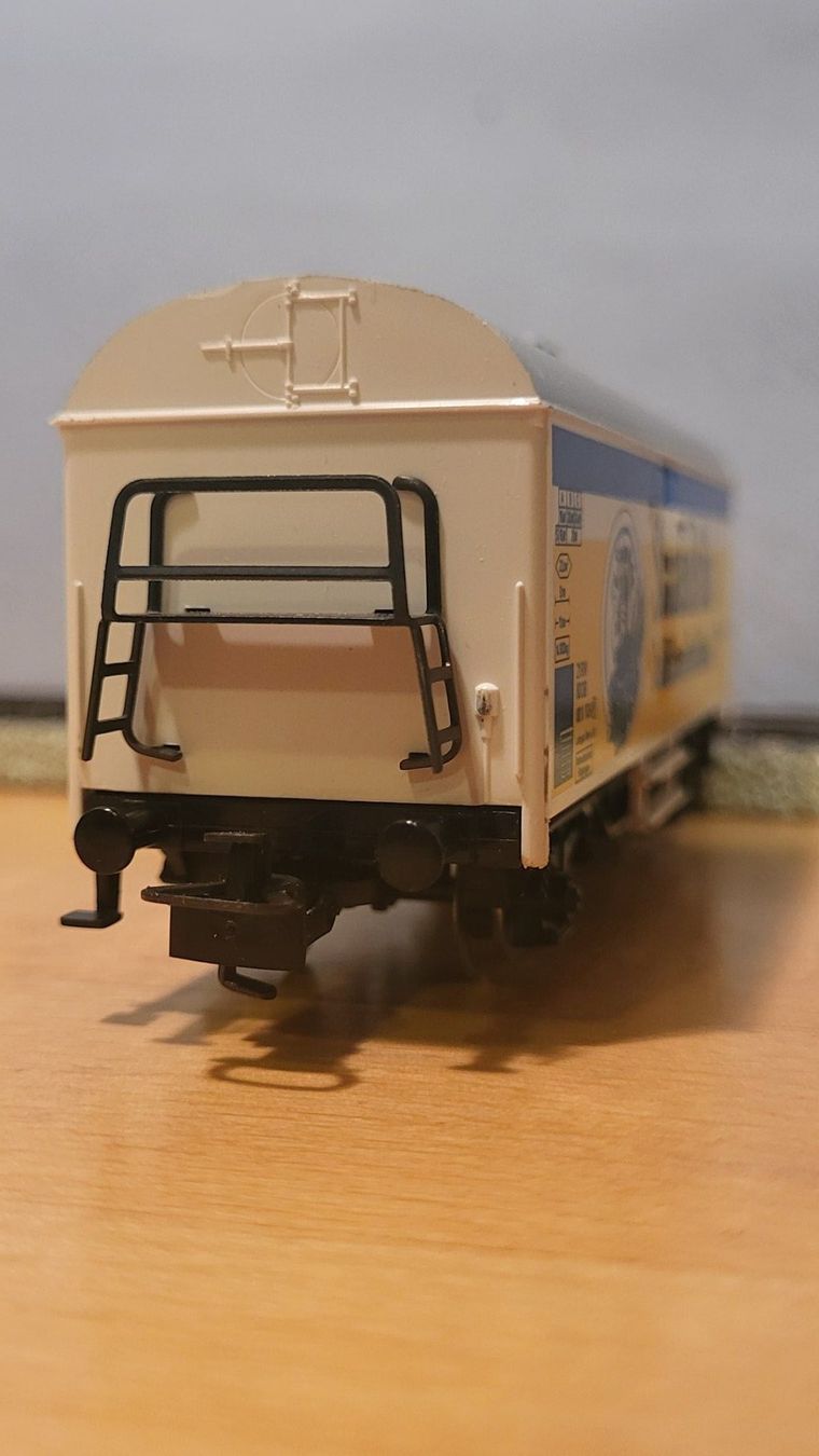 Märklin Modelleisenbahnen: Märklin, Bierwagen "Staufenbräu" 4429 – Gebraucht aus Uster von gurust 3