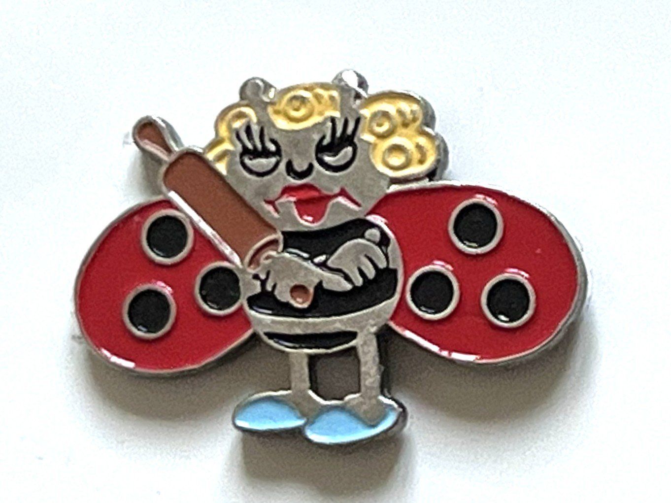Plaketten & Abzeichen: Pin Käfer – Gebraucht aus Kriens von TSCH1