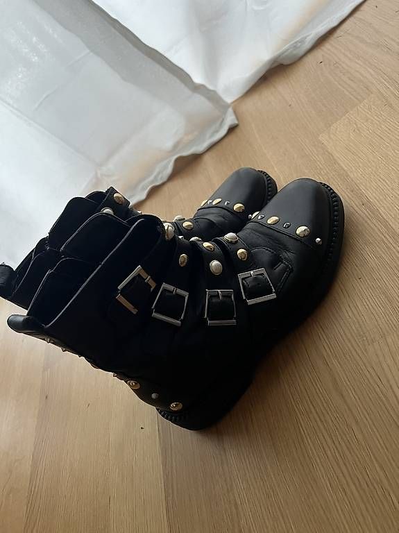 Scarpe da donna: Kurt Geiger Boots Grösse 37 – Usato da Wallisellen venduto da nis_g7vq 1