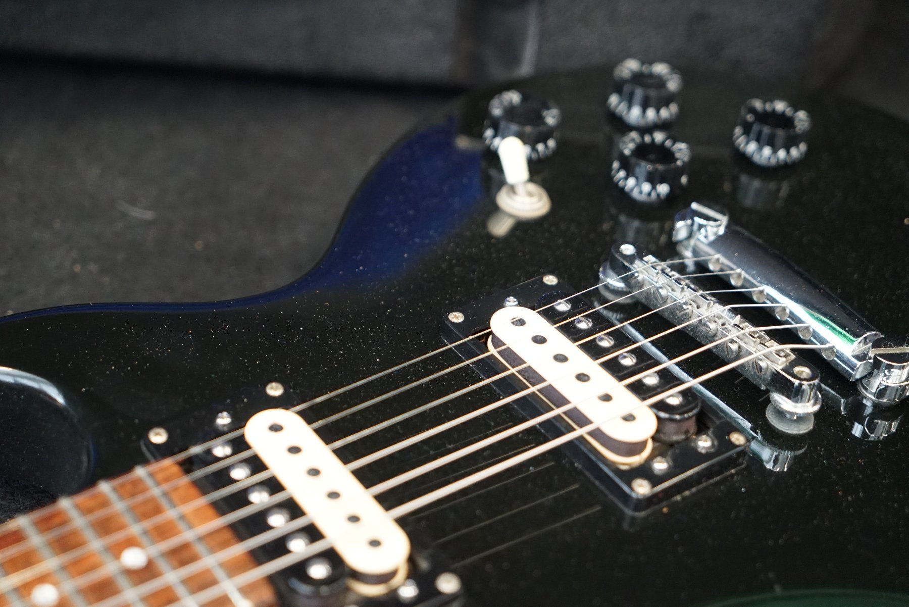 Strumenti musicali: Gibson Invader 80s inklusive original Gibsonkoffer – Usato da Ortschwaben venduto da Musictrade 4