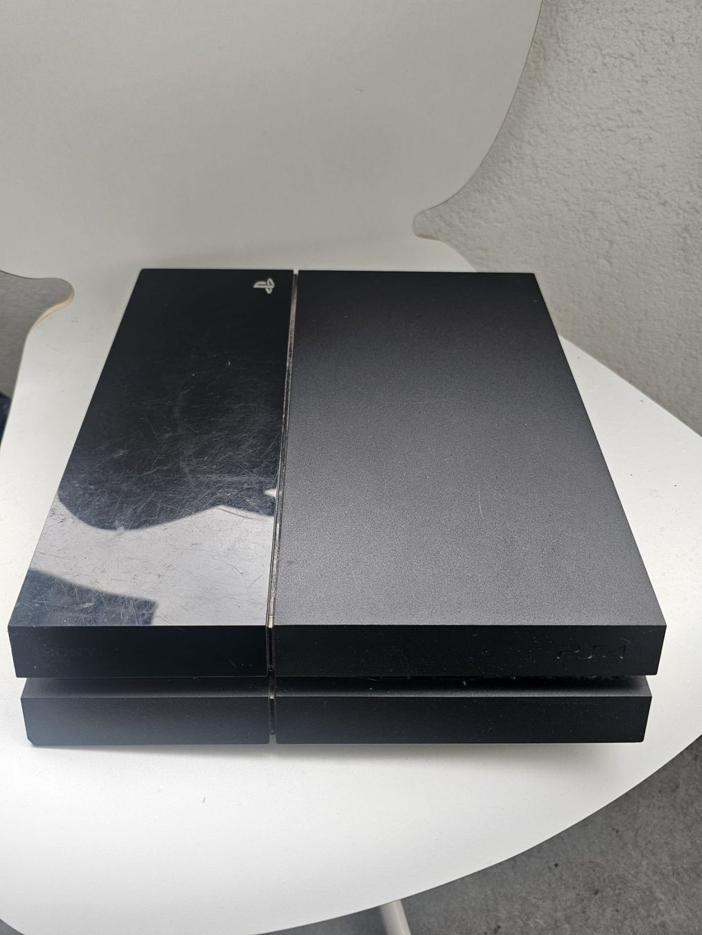 Sony Konsolen: DEFEKTE PS4 – Defekt aus Biel/Bienne von Aura1 2