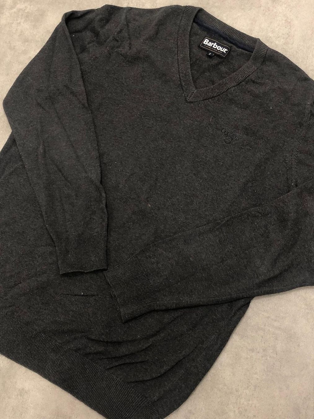 Barbour Pullover & Sweatshirts: Pull Barbour taille M Gris – Gebraucht aus Genève von leb_5j62