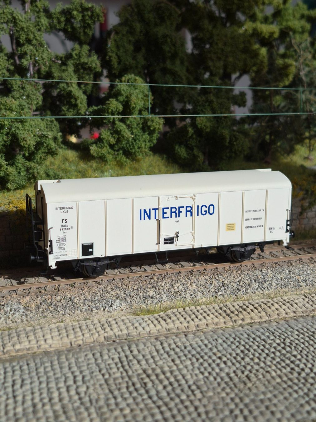 Brawa Modellini di ferrovie: Brawa 2032, FS Kühlwagen P "INTERFRIGO" – Nuovo e nell'imballaggio originale da Yverdon-les-Bains venduto da far_cs8v
