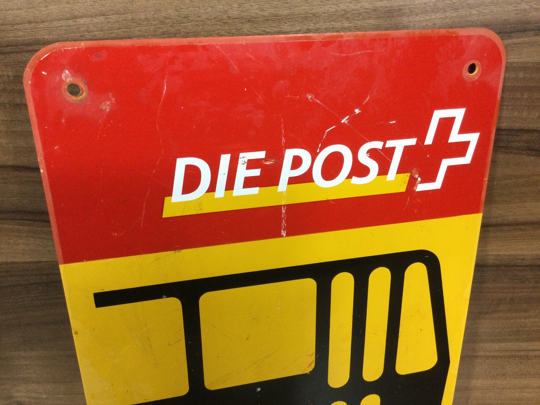 Insegne: Gebrauchtes altes Haltestelle Postauto Schild – Usato da Wangen SZ venduto da kuriosum12 3