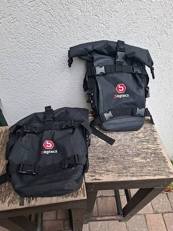 2 Saccoches Bagtech 3 lt.