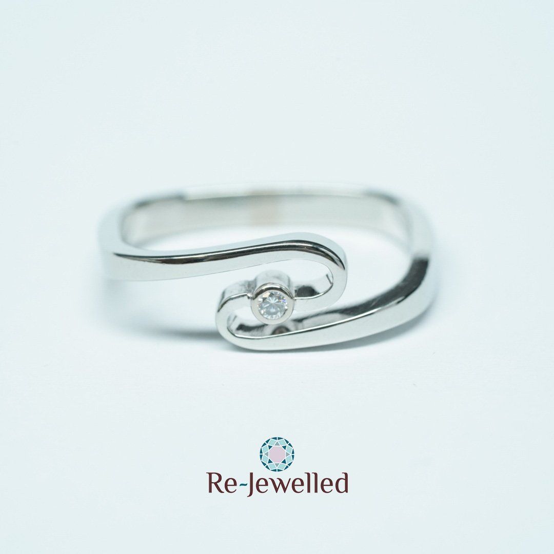 Anelli: Fingerring 18k Weissgold mit Diamant – Usato da Bülach venduto da Re-Jewelled 6