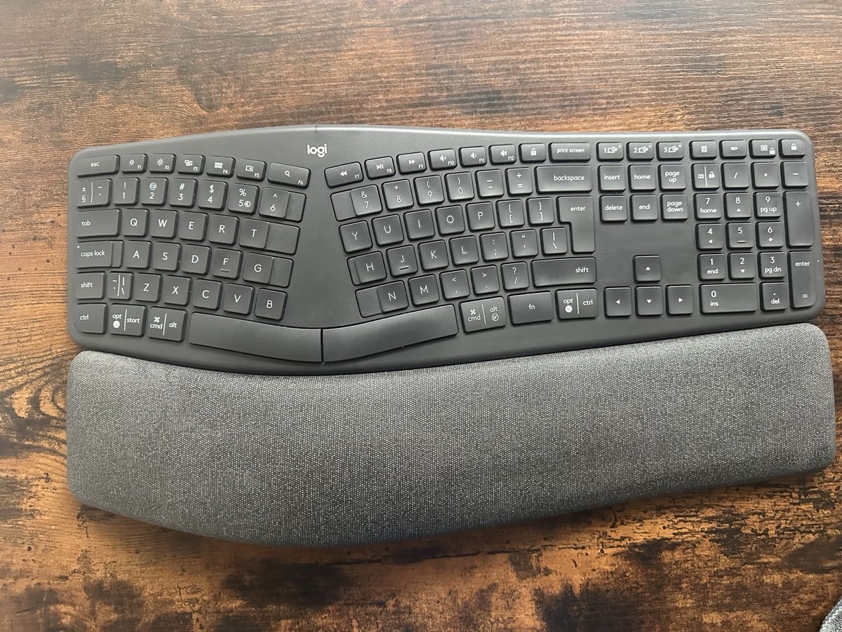 Logitech Tastaturen: Logitech Ergo K860 – Neu (gemäss Beschreibung) aus Zürich von mag_5hxv