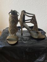 High Heels olivgrün 1x getragen