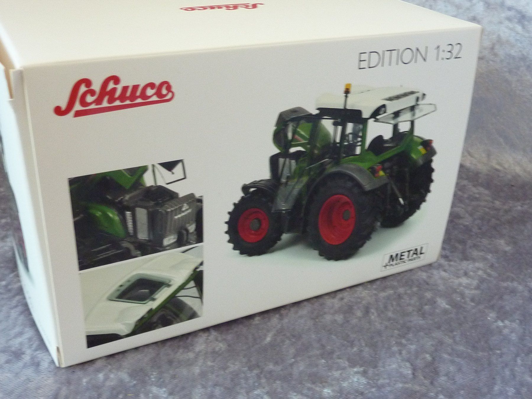Schuco Modellini d'auto: Traktor Fendt 211 Vario 1:32 – Nuovo (secondo la descrizione) da Dürrenäsch venduto da modellautos4you 1